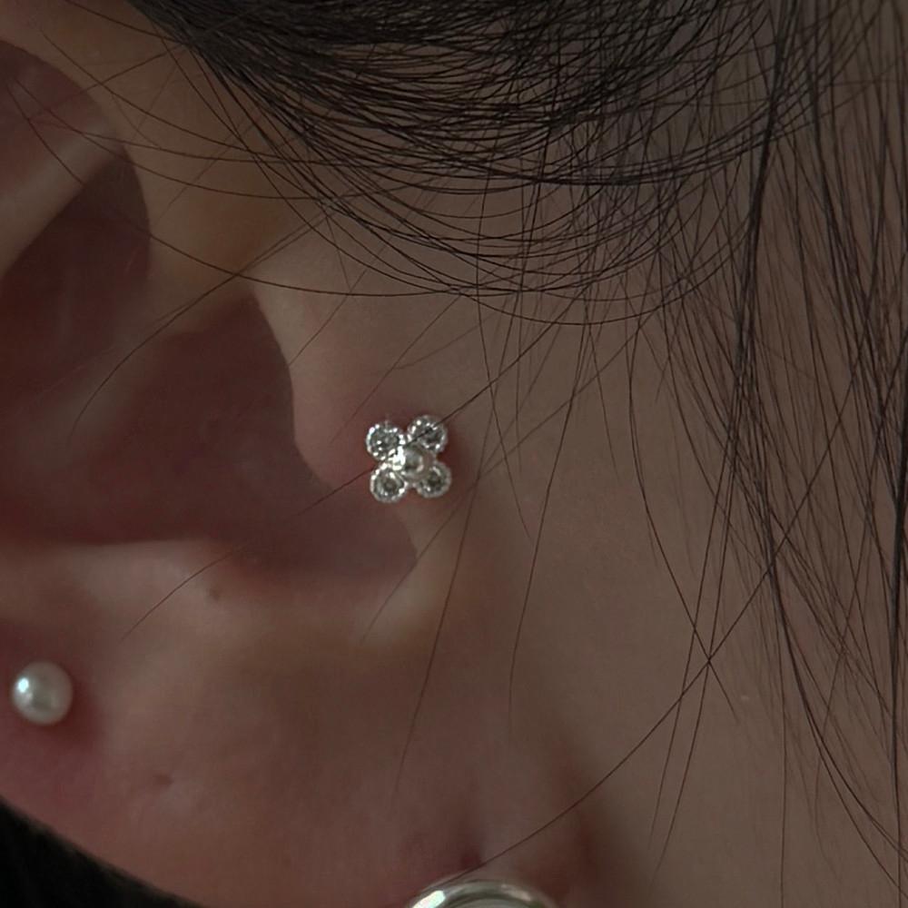 nudea - 누데아 큐티 플라워 지르코니아 큐빅 라블렛 실버 피어싱 silver925