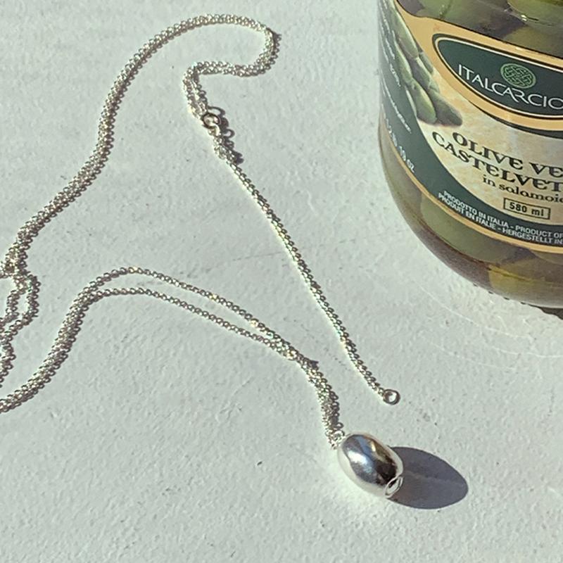 Olive necklace