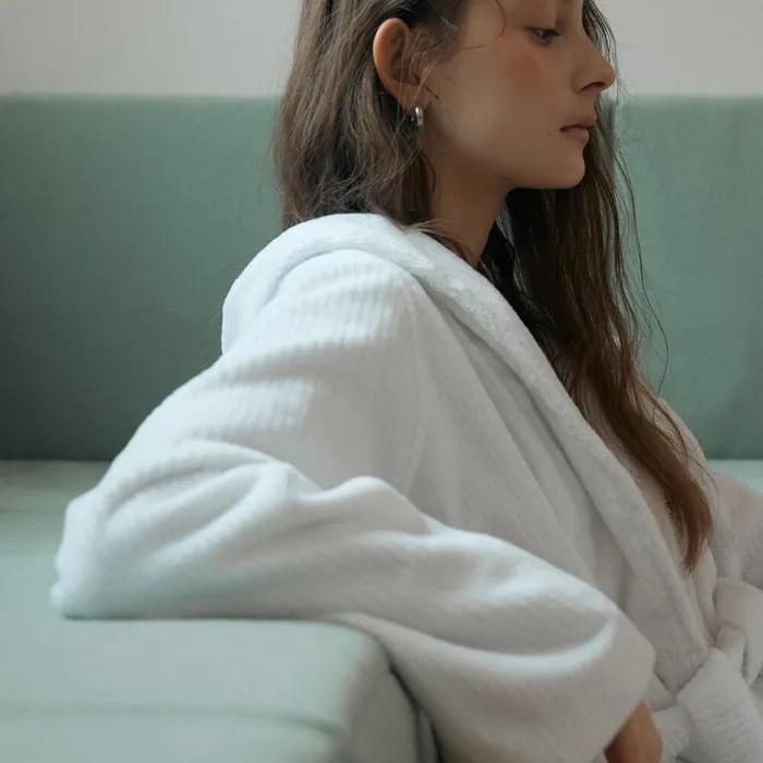 [예약배송_6/30]_클래식 스트라이프 바스 로브 - 화이트 (2 SIZES) 남녀 공용, 집들이 신혼부부 결혼 이사 선물