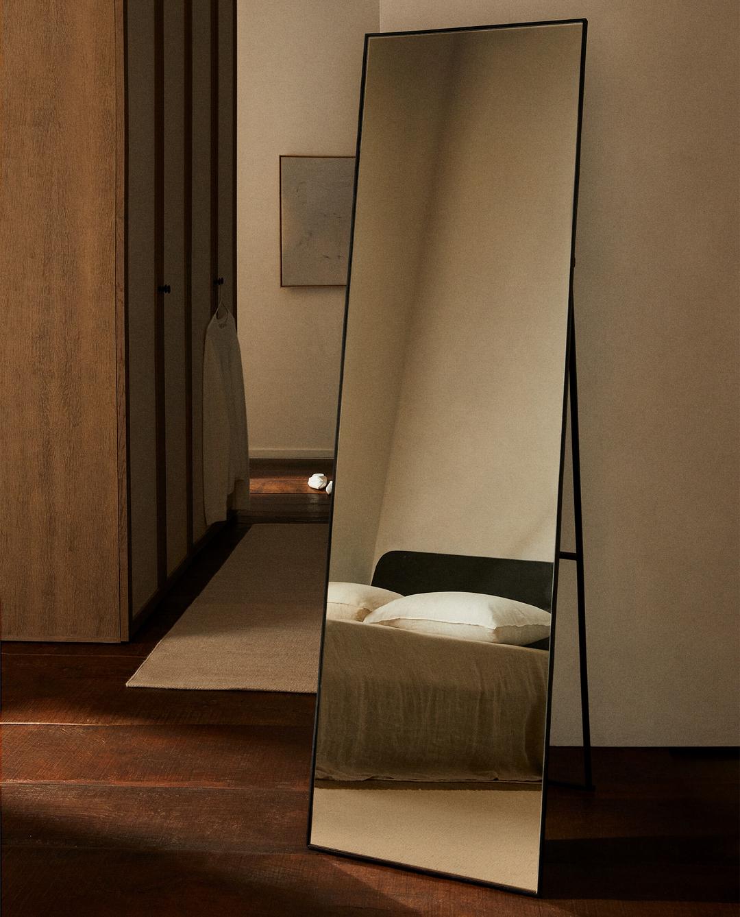 메탈 버티컬 거울