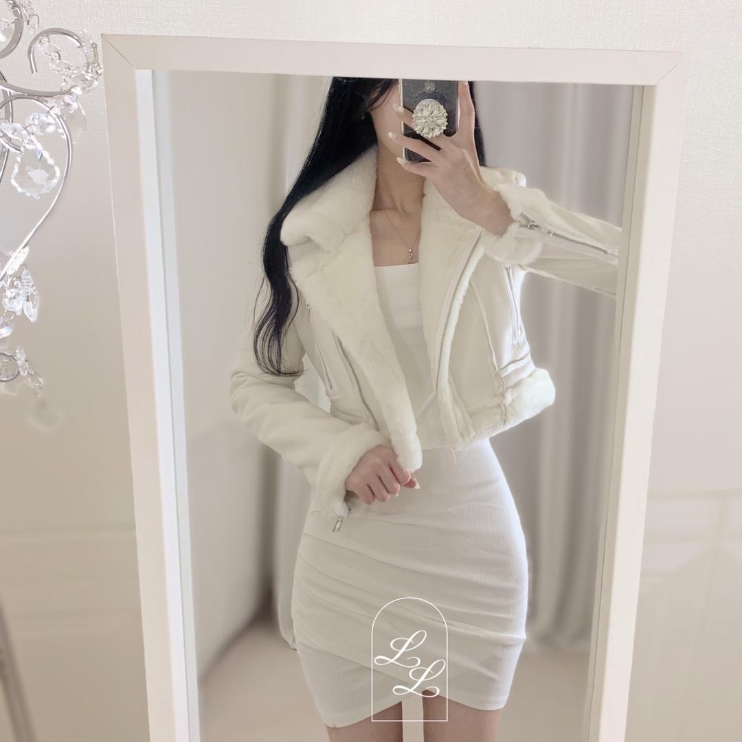 럽라인 [자체제작/겨울여신☃🤍] new컬러 아이보리추가! 하리 슬림핏 크롭 숏 털빠짐없는 고퀄리티 밍크 퍼 레더 가죽 라이더 무스탕 자켓 점퍼 (4color) 크리스마스룩 겨울여행룩