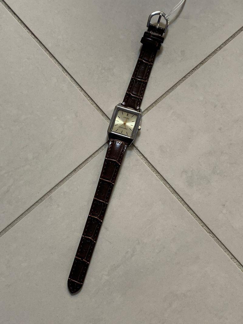 ltp-v007l-9e watch