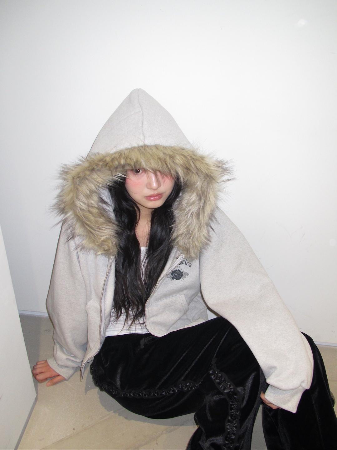 lost fur hoodie (light grey)