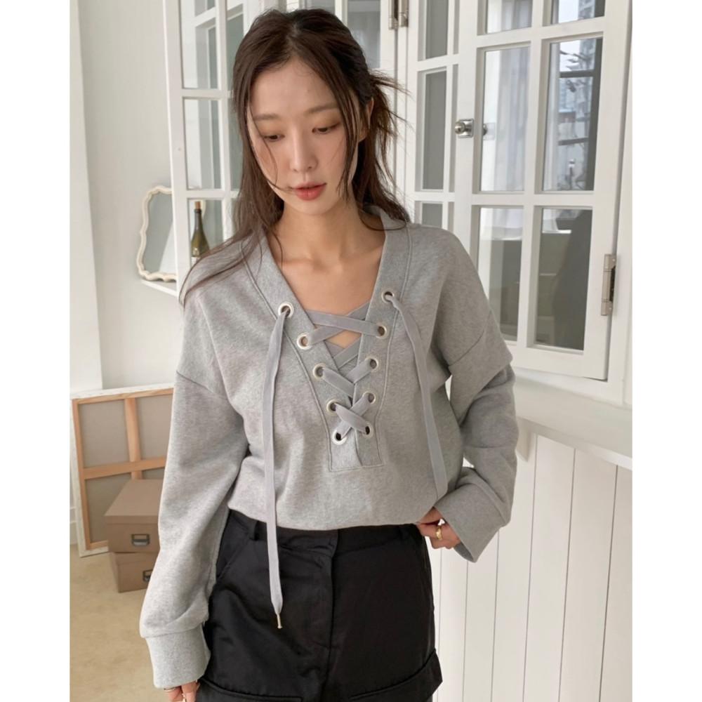 (당일) Arr 아르 아일렛 맨투맨 라운드 펀칭 V넥 스웻셔츠 mtm (3colors)