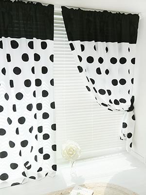 블랙 빅도트 커튼