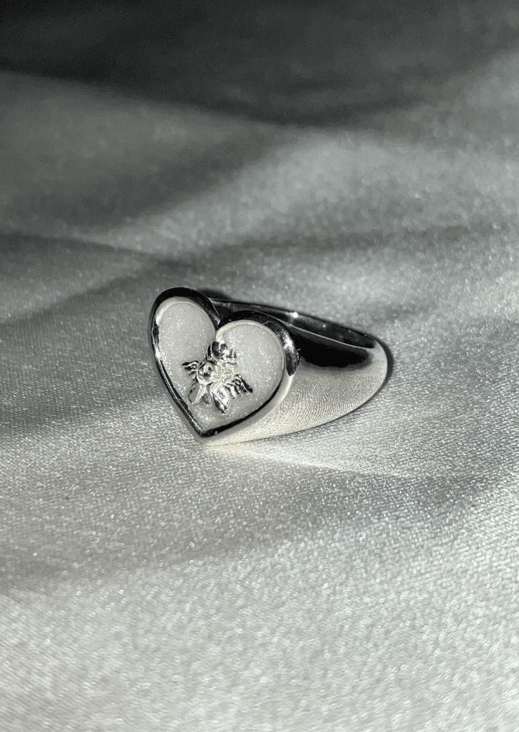 baby cupid ring color