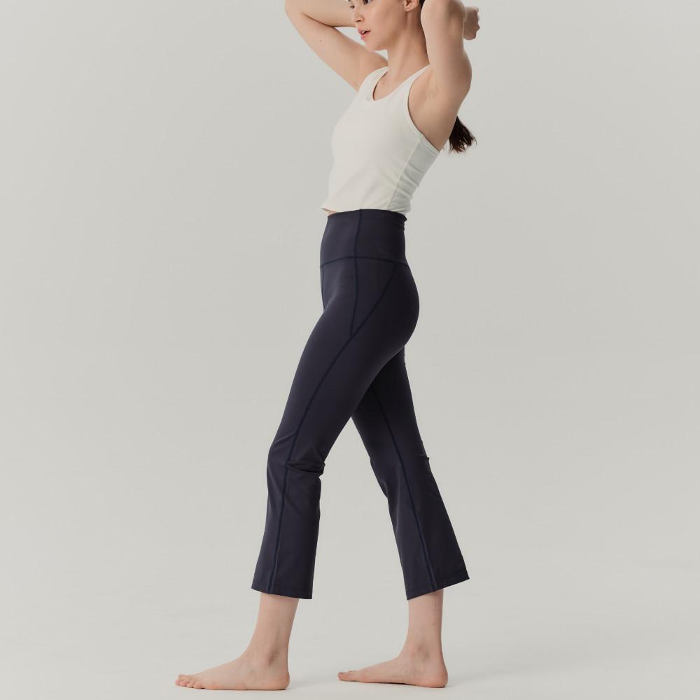 SUKHAA 7부 8부 플레어 부츠컷레깅스 요가팬츠/옥스포드 네이비