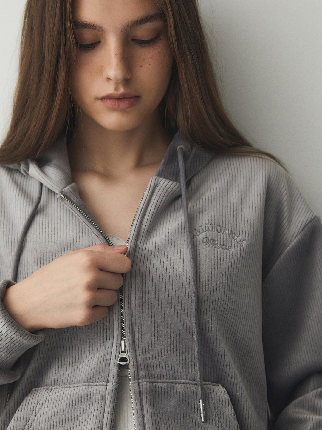Fur Bonding Hood Zip-up