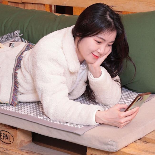 닥터스 탄소사매트 패드 소S(600X380mm) 2024년형 프리볼트 DC탄소섬유 전기온열찜질 캠핑용 미니싱글 카본매트  쇼파용 전기방석 유학생 해외여행 필수품 준비물