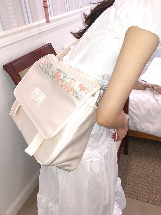 Bon voyage messenger bag_satin ivory