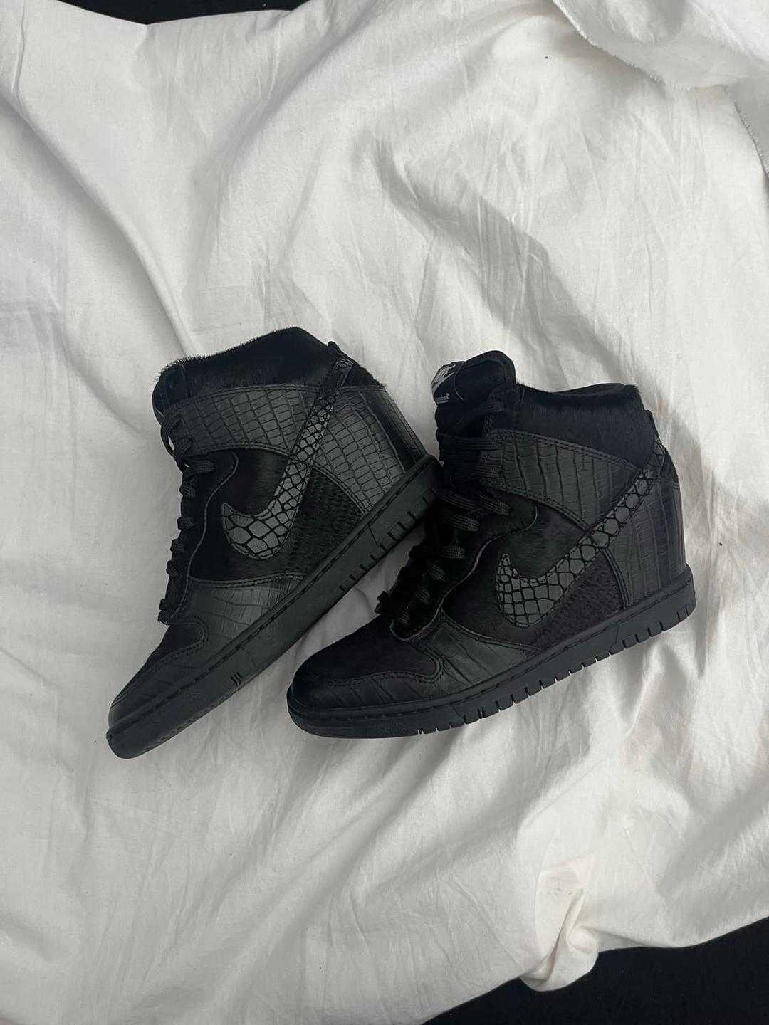 나이키 x 언더커버 웨지힐 스니커즈 덩크 스카이하이 송치 파이톤 | 후루츠패밀리