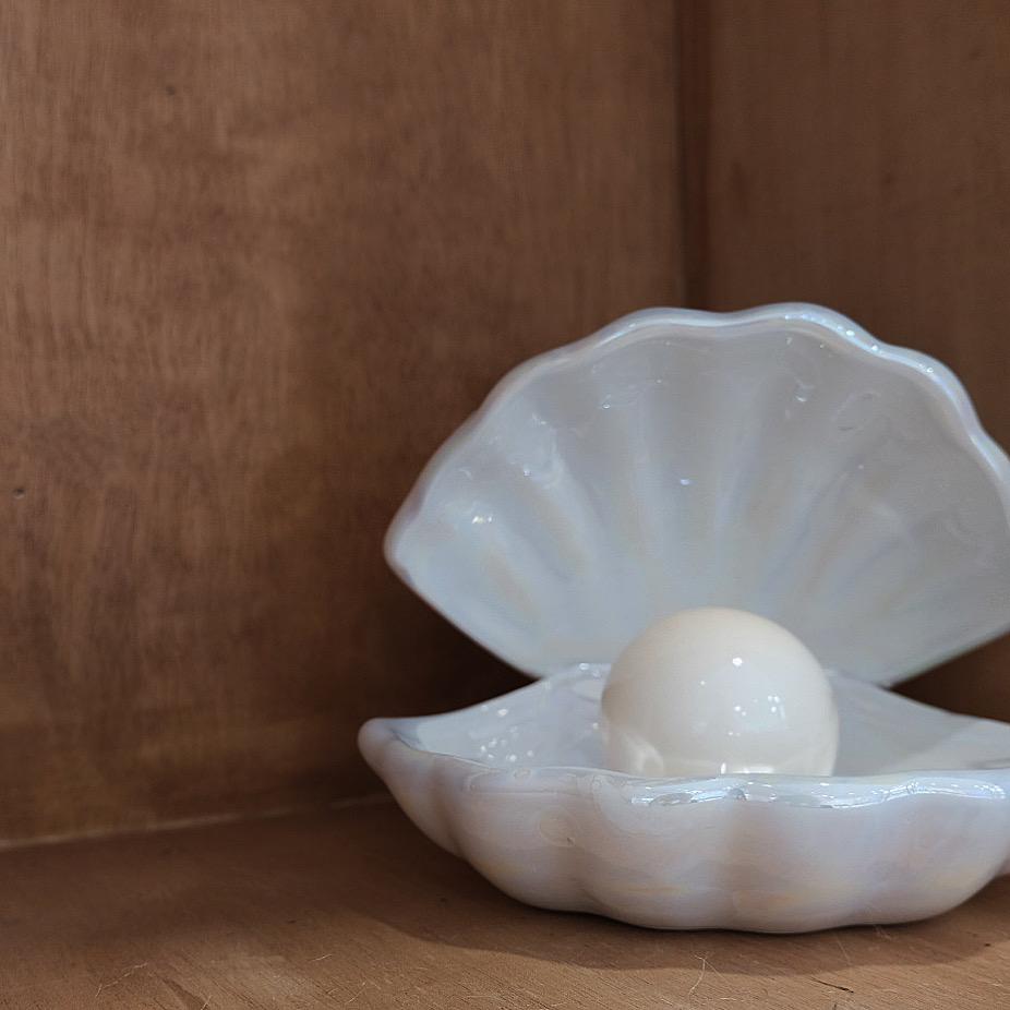 Seashell mood lamp