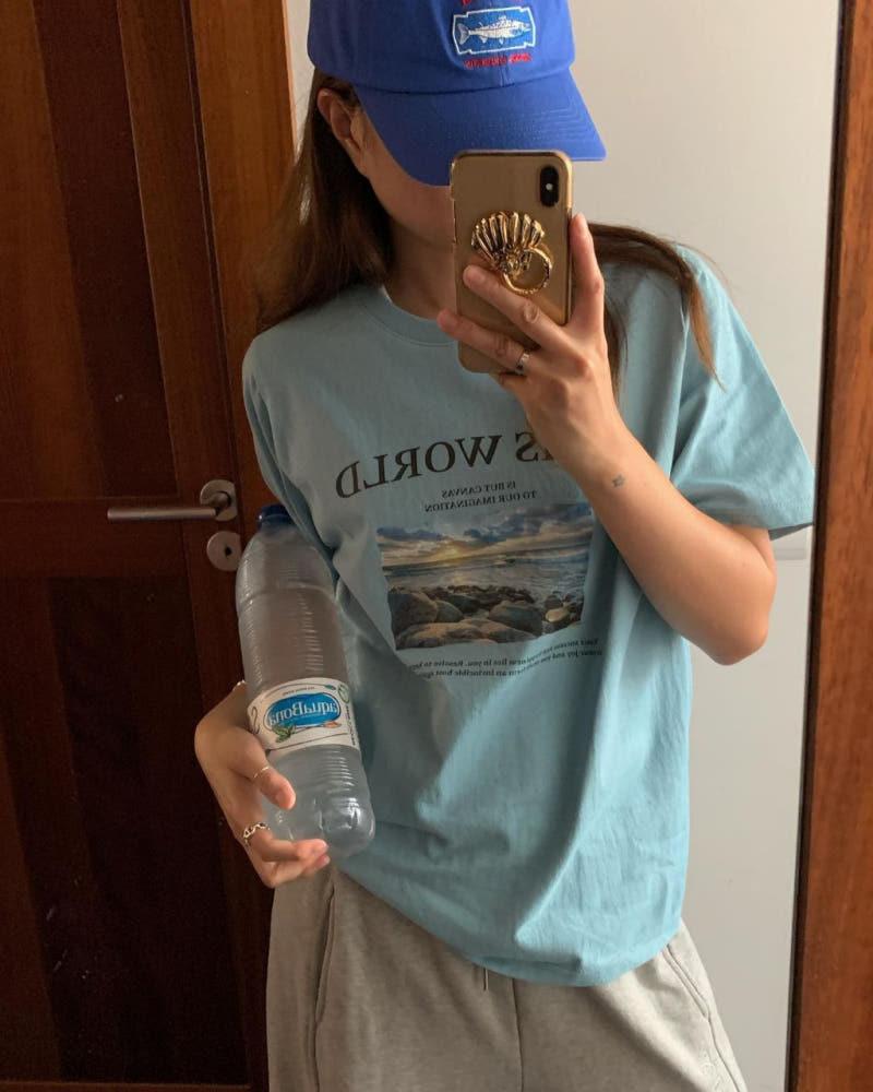 [SALE/교환반품&쿠폰적용불가](그레이/아이) Stunning 스터닝 디스월드 티 가을 루즈핏 반팔 나염 티셔츠 t (3 Color)