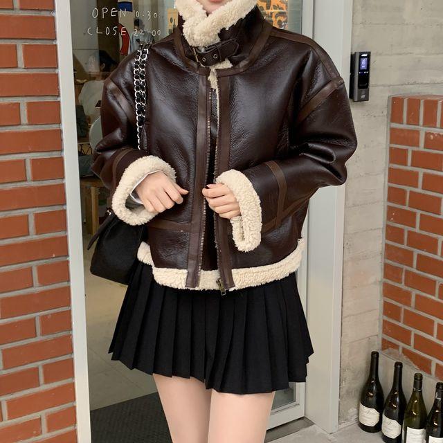 [ 데이트룩, 너무예쁨]  브라우니 레더 무스탕 하이넥 버클 뽀글이_데이지멜로우