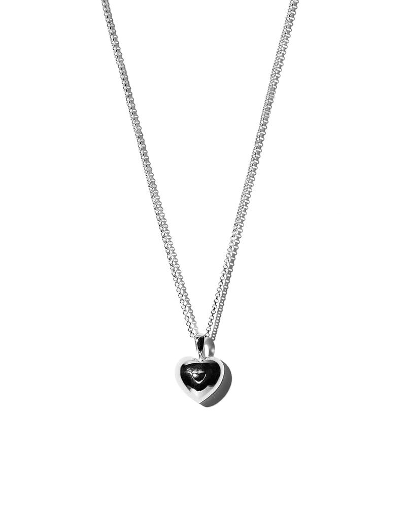 VERY VINTAGE SILVER HEART PENDANT NECKLACE