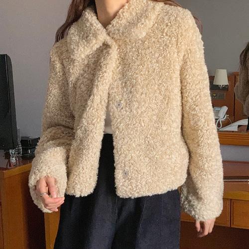 뽀글큐티 플립 카라 뽀글이 양털퍼 숏 자켓