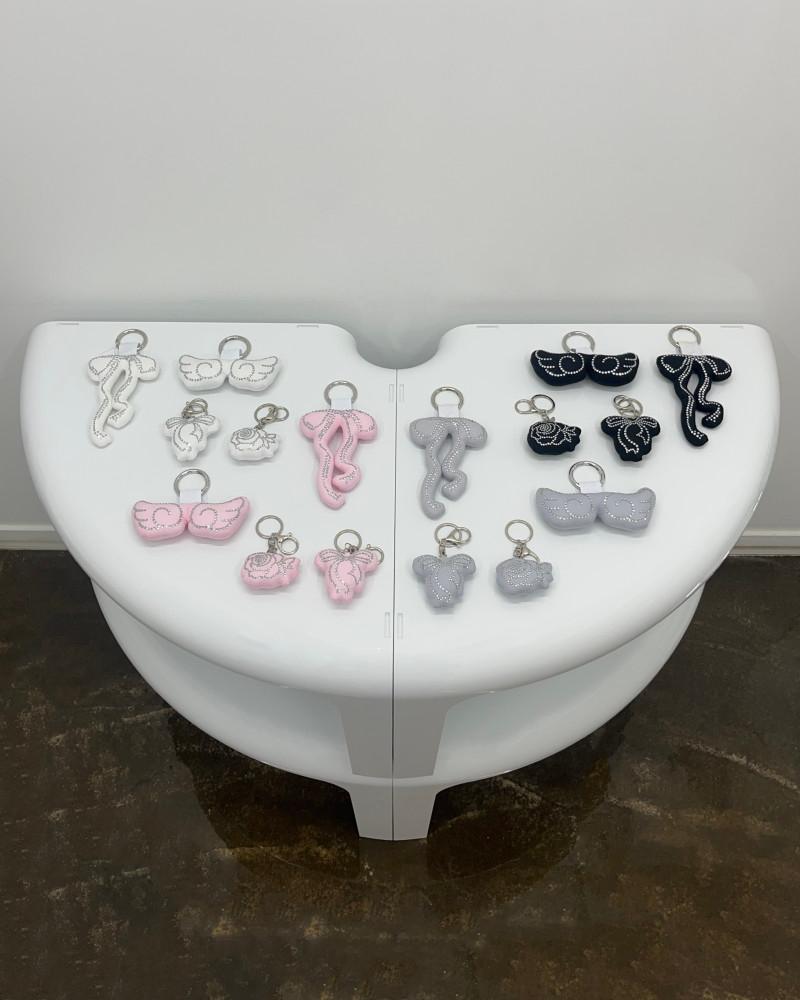 (VACANCY) Twinkle Cushion Key ring - small ribbon