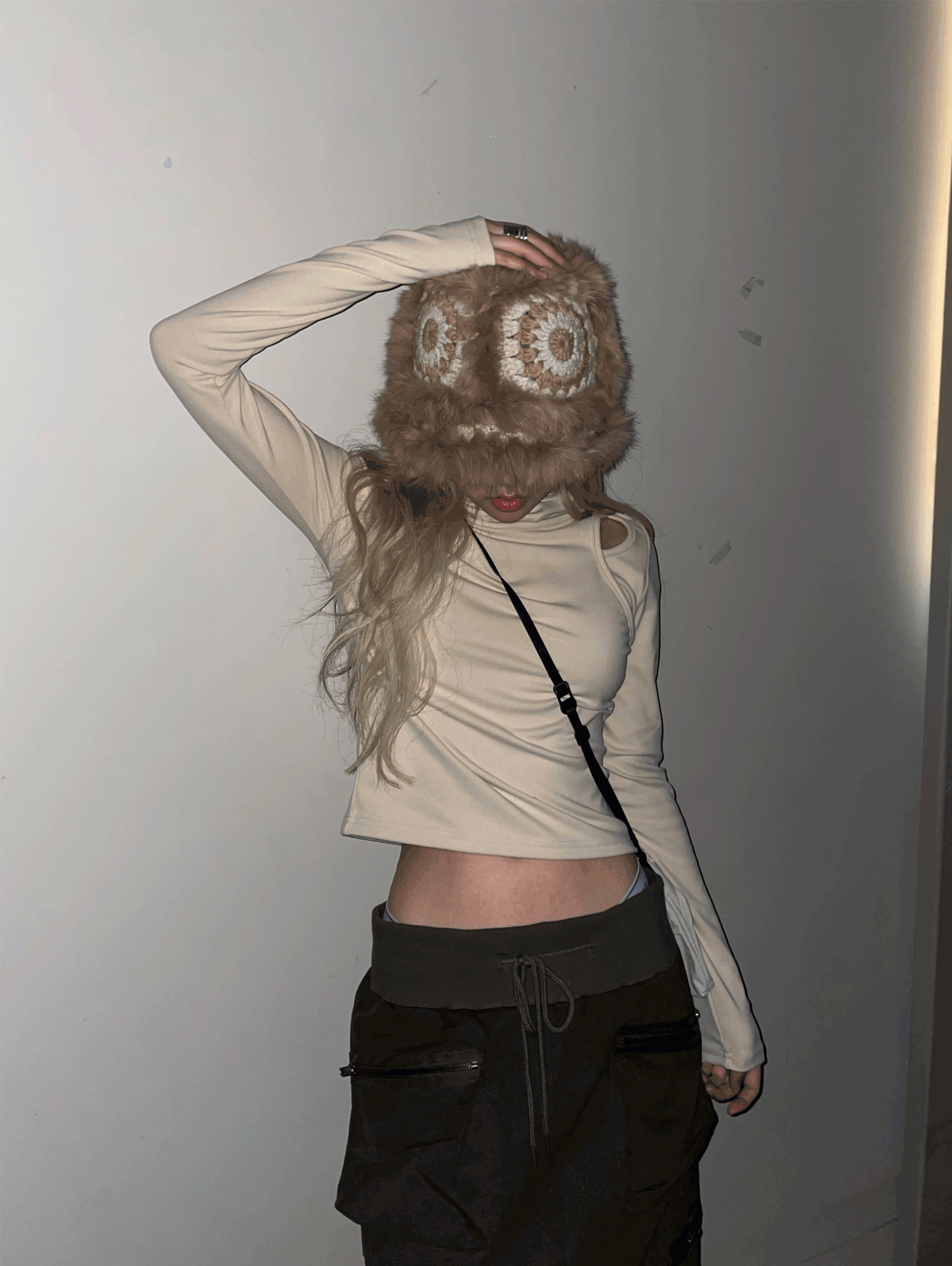 Hood slit long sleeved T (기모)