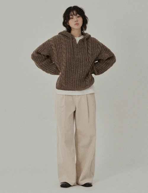 [MIS] 꽈배기 크롭 후드 반집업 니트 (woman)