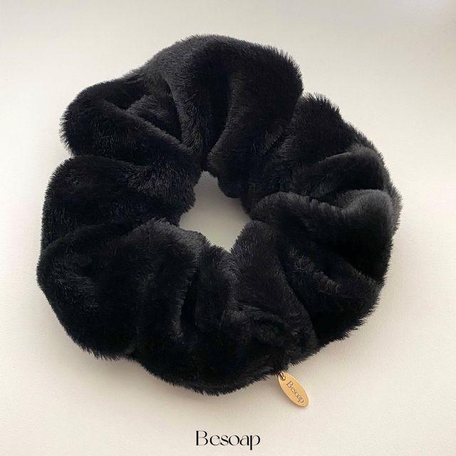 [자체제작][선물포장] Logo velvet scrunchie /로고 벨벳 헤어 머리 겨울 스크런치 곱창 밴드 헤어슈슈