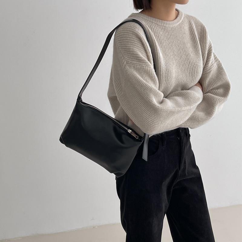 라이빗 크롭 니트