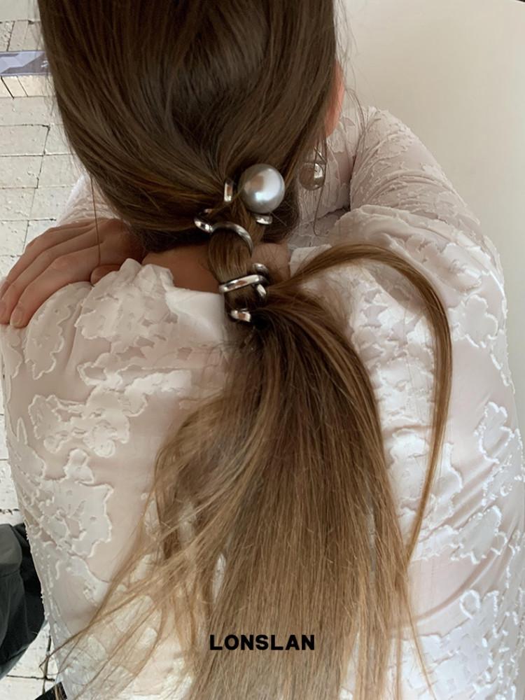 [collective] 당일배송 silver ball hairband / 실버볼 머리끈