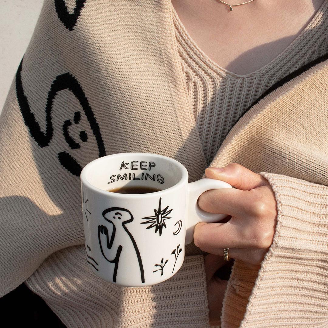 KEEP SMILING mug
