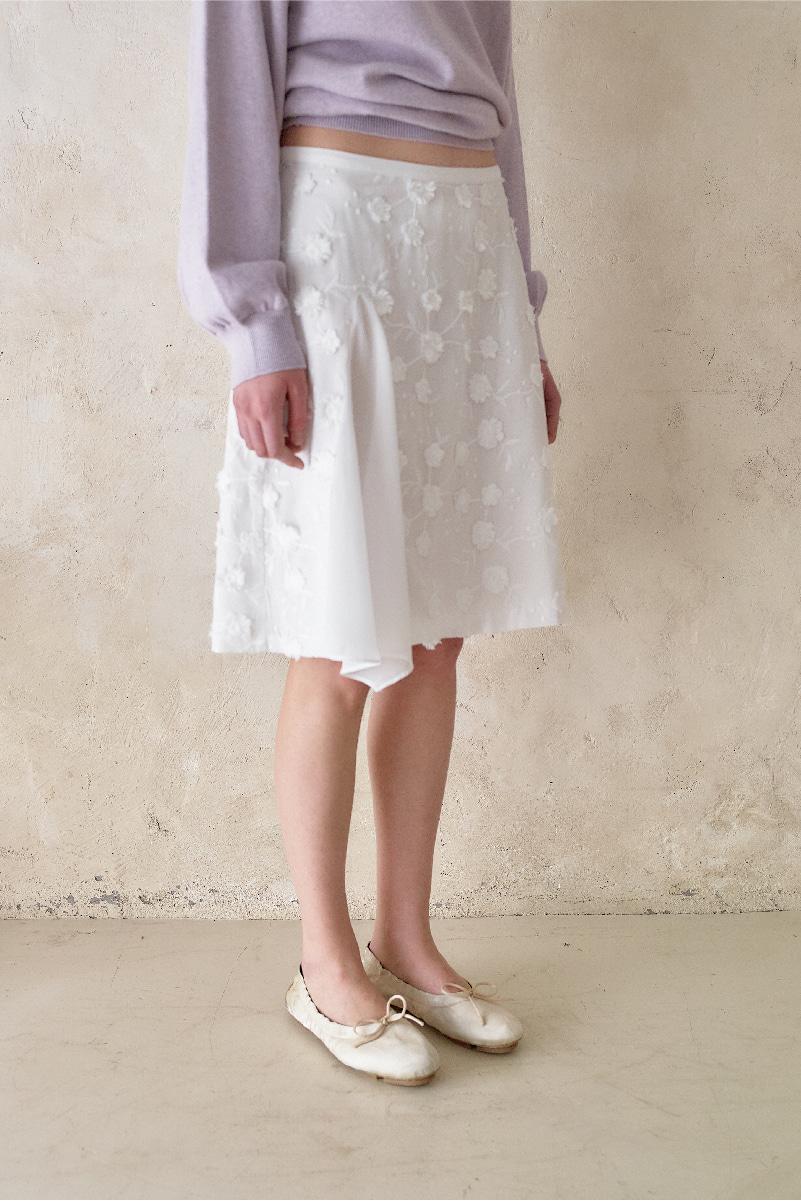Jolie Semi A-Line Skirt _ white