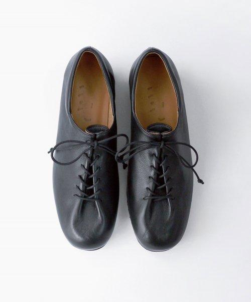 Folded Derby Shoes . Black