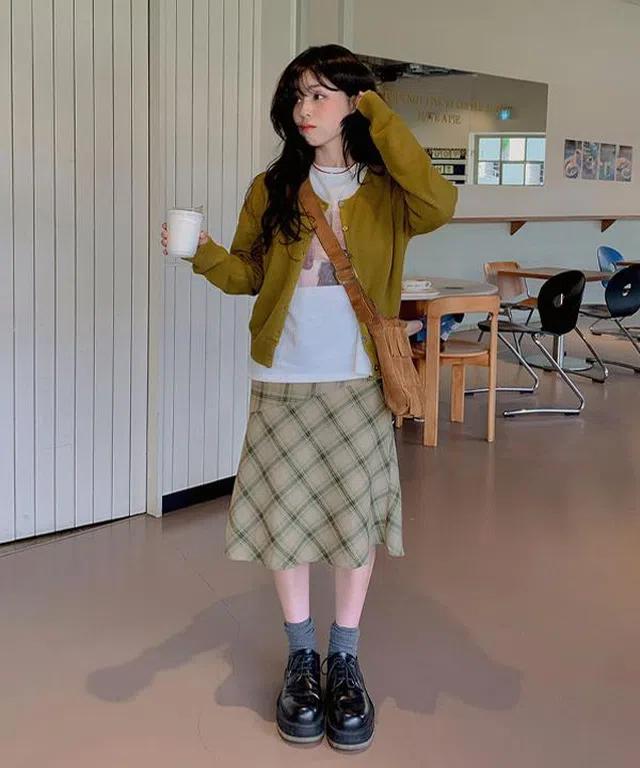 [뒷밴딩] 코츠 사선 체크 미디 스커트  빈티지 타탄 플레어 A라인 레이어드 치마 가을 스커트