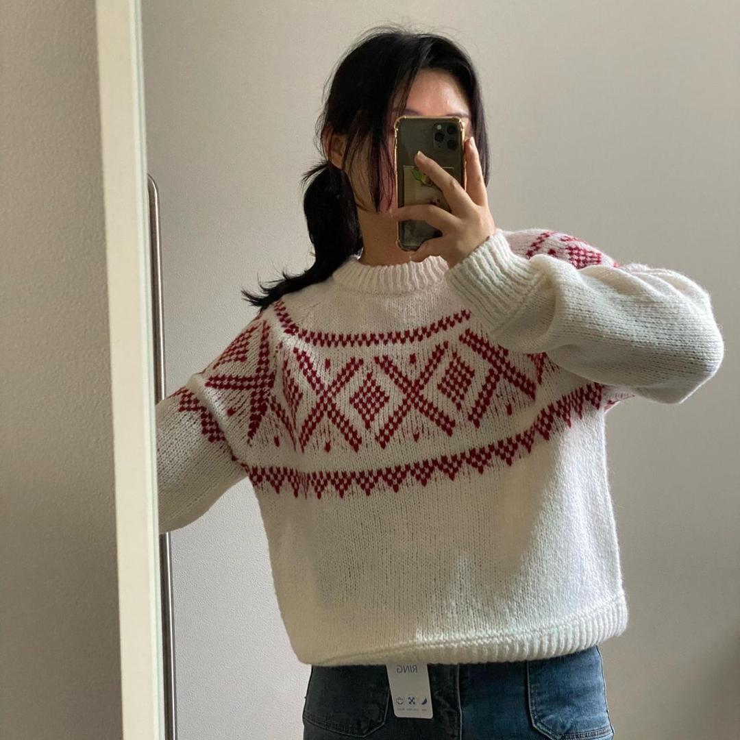 여성 울 알파카 패턴 도톰 니트 크리스마스 룩