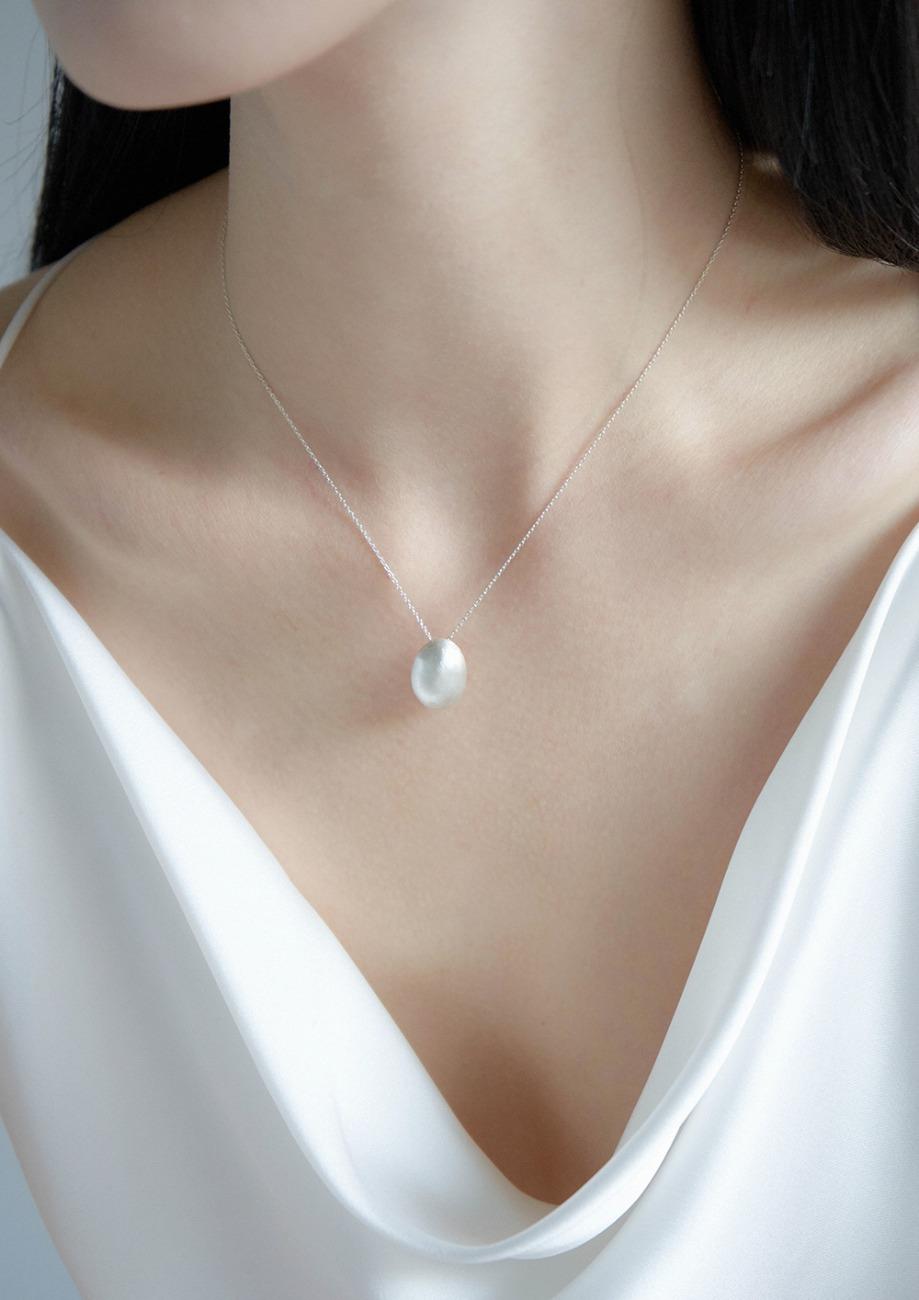 umool egg necklace