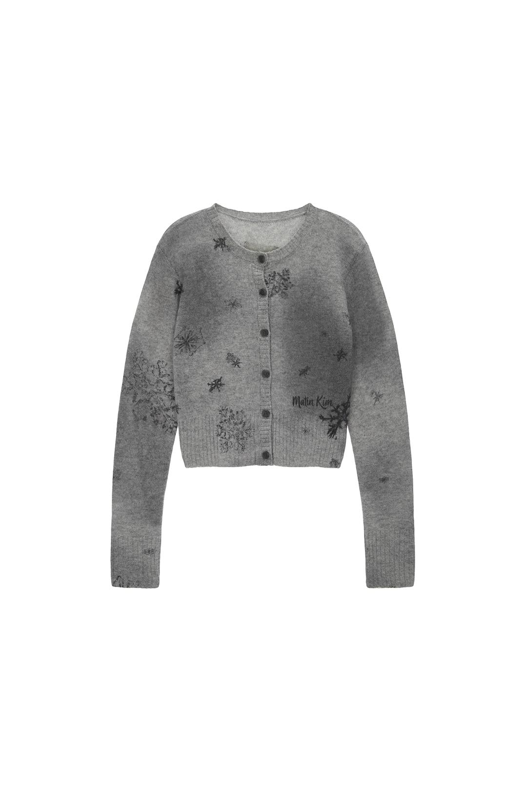 SNOW GRAPHIC KNIT CARDIGAN IN LIGHT GREY