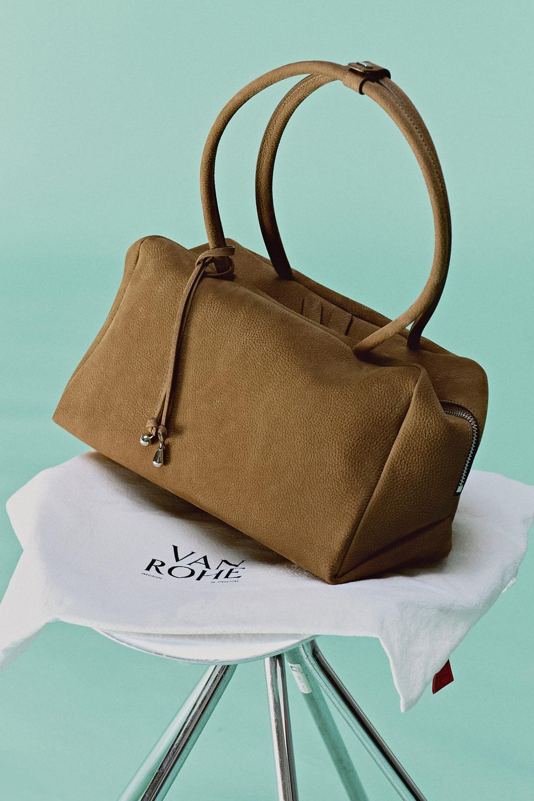 RENAI Box Nubuck B018-M6