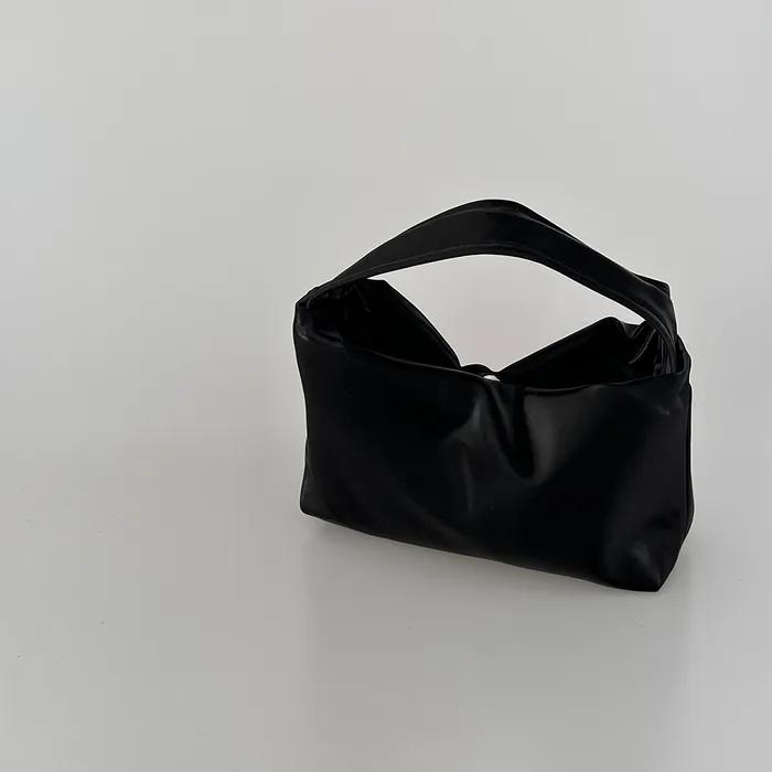 Poki bag _ black
