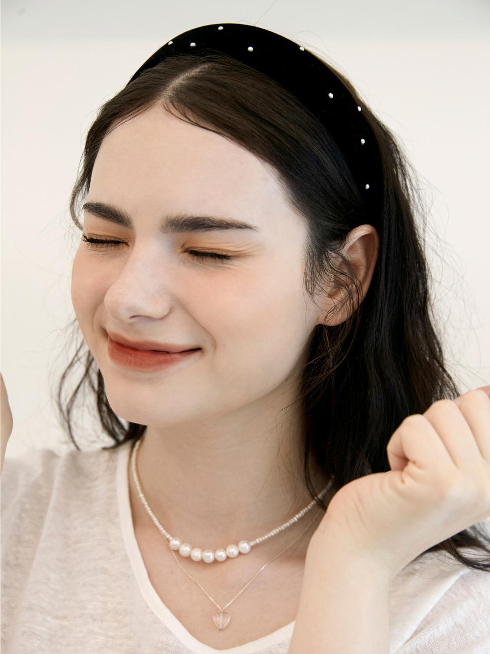 Black velvet hairband