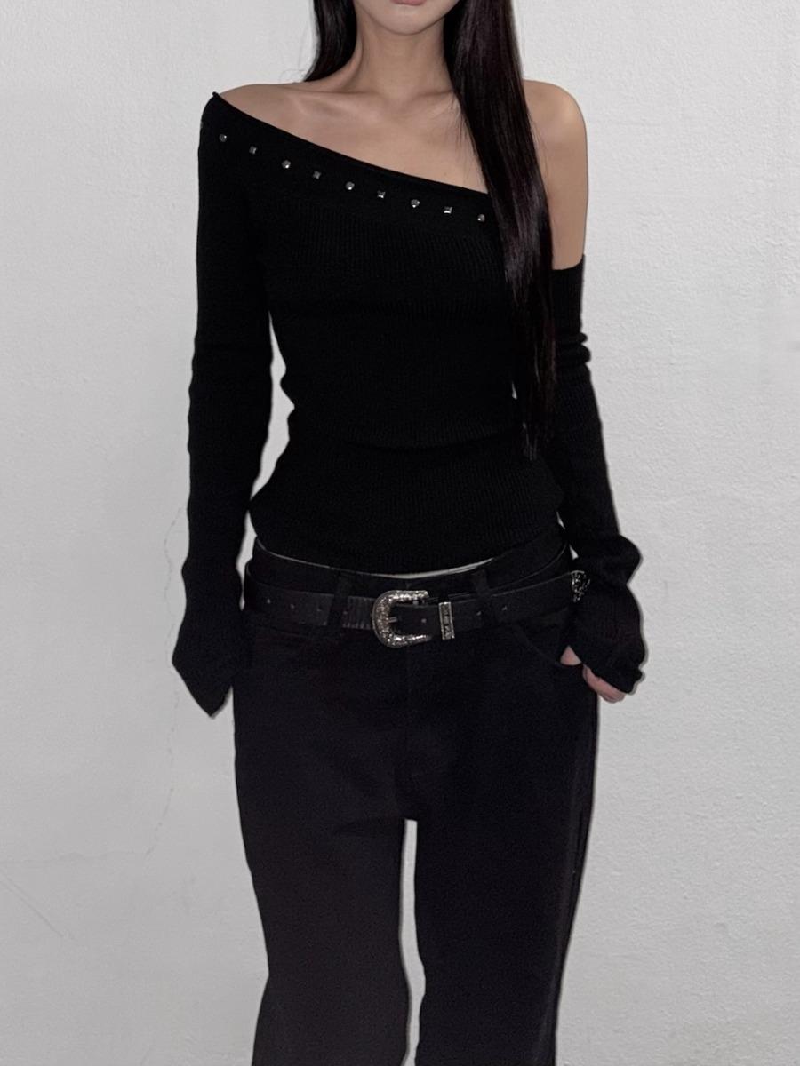 crass off shoulder knit