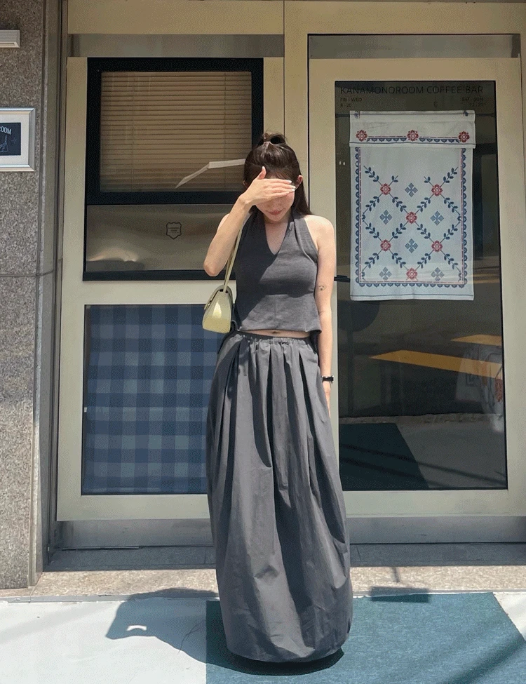 [부유방커버] 딥 브이 홀터넥 탑(2color)