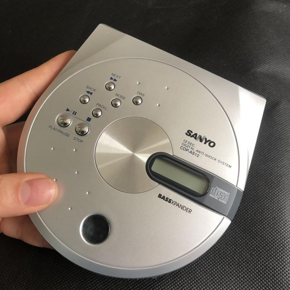 CD플레이어 빈티지 투명 휴대용CD플레이어 씨디플레이어 시디플레이어 워크맨 고음질 디스크