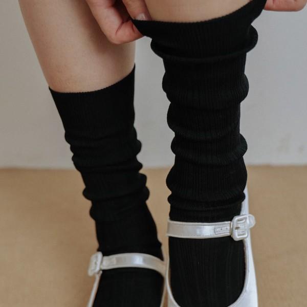 loose middle socks - black