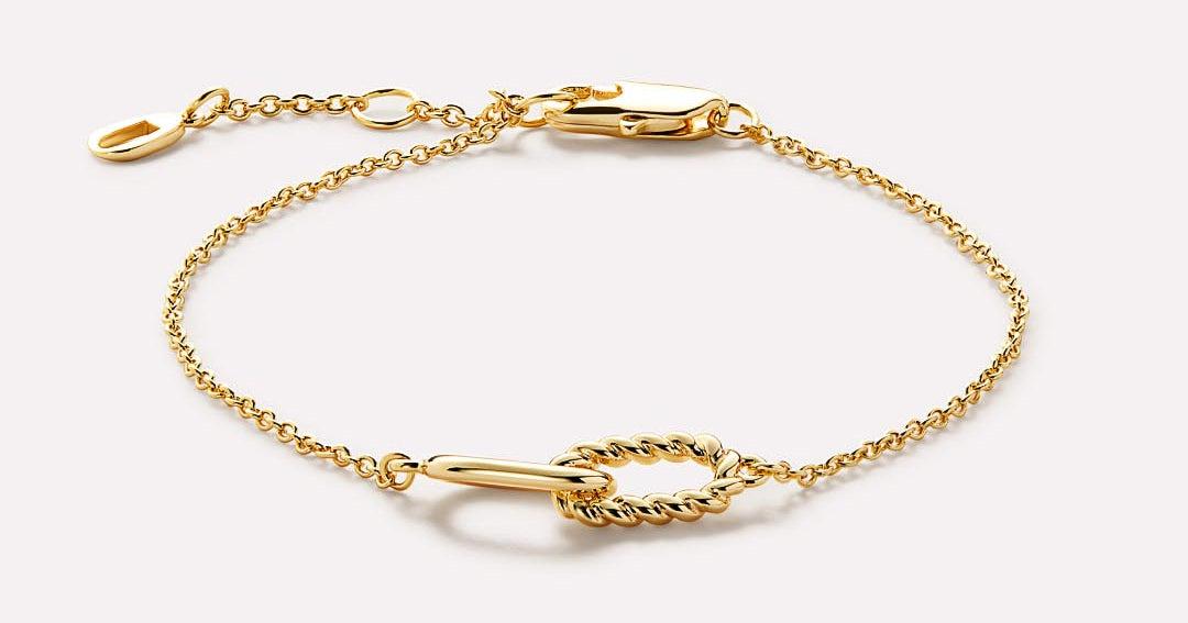 Gold Charm Bracelet - Blanche
