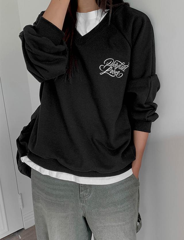 큘링 루즈핏 브이넥 자수 맨투맨 77988