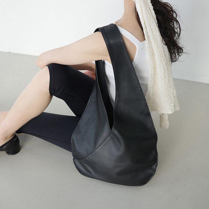 OVERLAP SHEEPSKIN BAG
