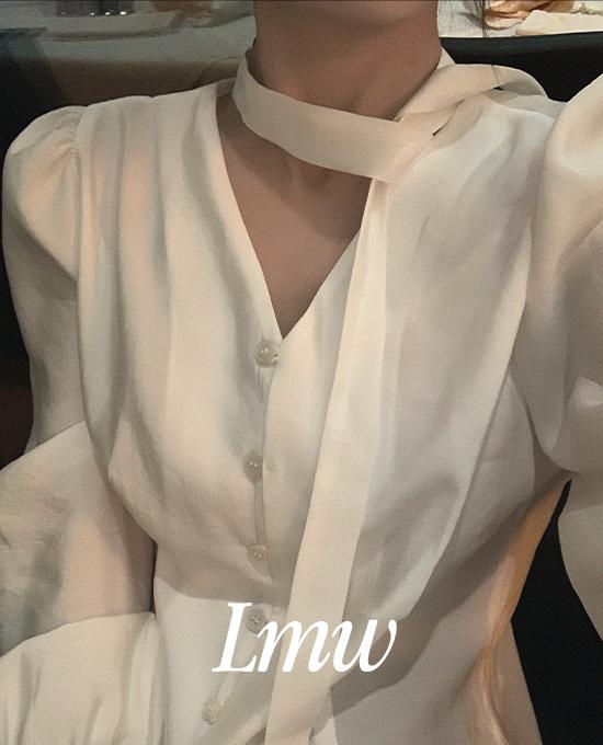 메리어라운드 [봄🌸][l.m.w] handel v neck tie (bl)