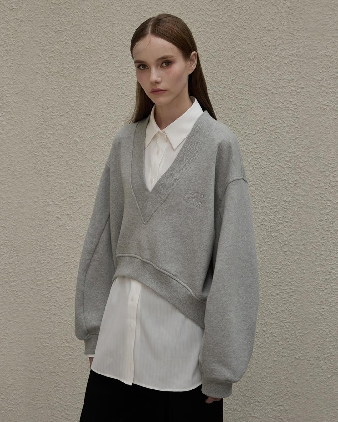 [EVENT_G] V-neck sweatshirts Gray