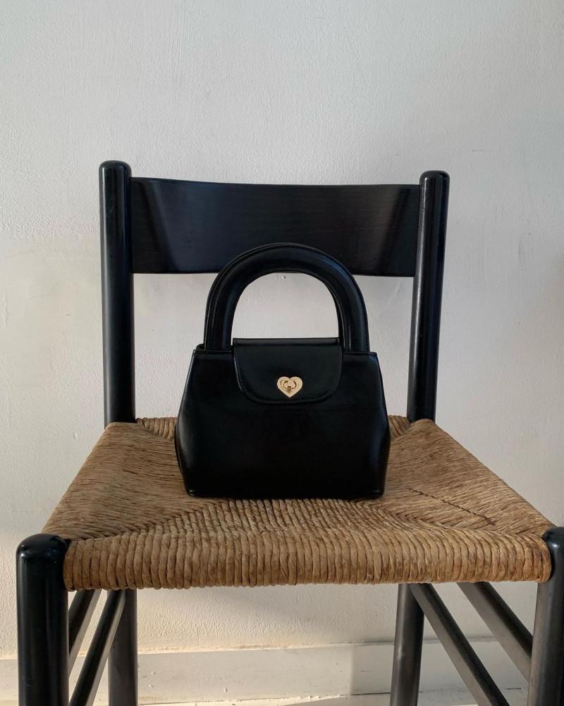 amiment 아미먼트 뉴하트백 러브토트백