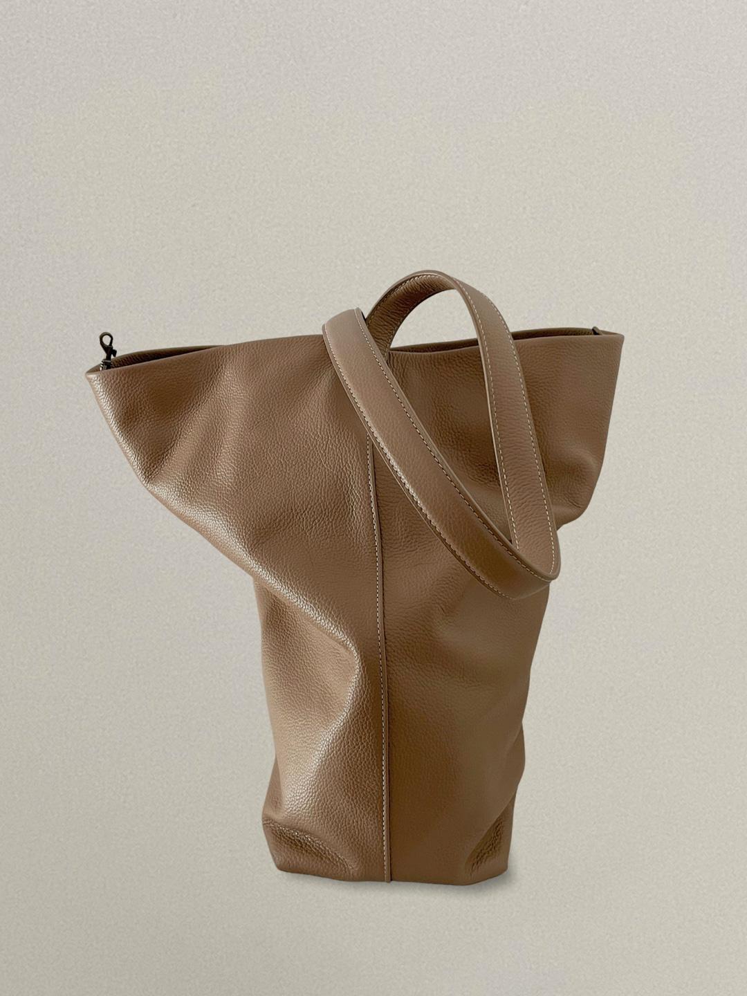 Léo N/S tote bag_latte