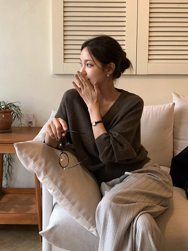 포메르 루즈핏 브이넥 니트  / 5color