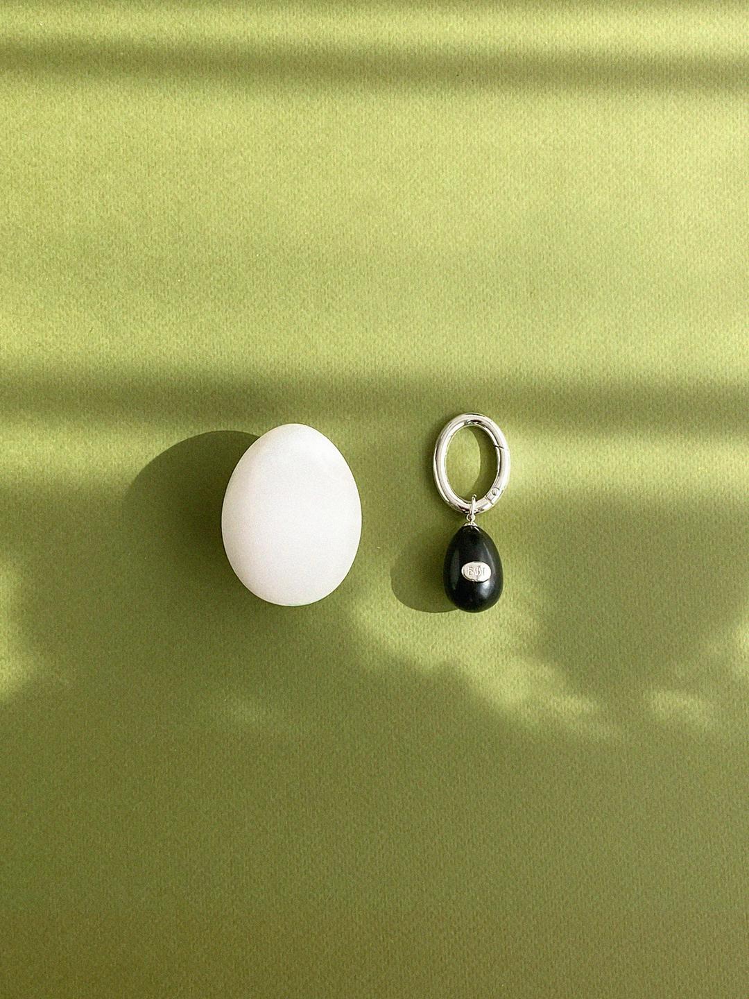 BABT EGG KEYRING
