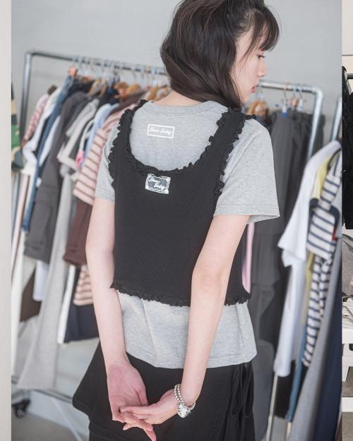LAYERED LACE SLEEVELESS(BLACK)